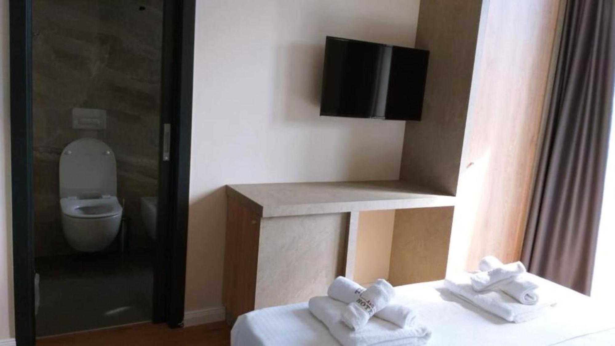 A&G Hotel Radhimë المظهر الخارجي الصورة