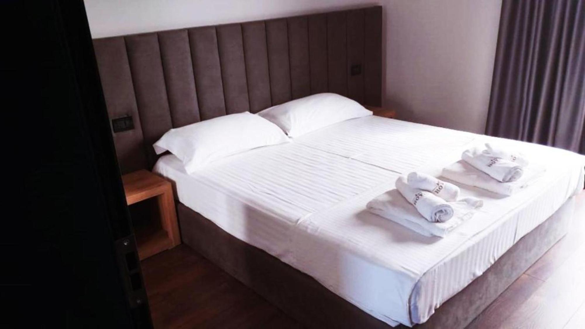 A&G Hotel Radhimë المظهر الخارجي الصورة