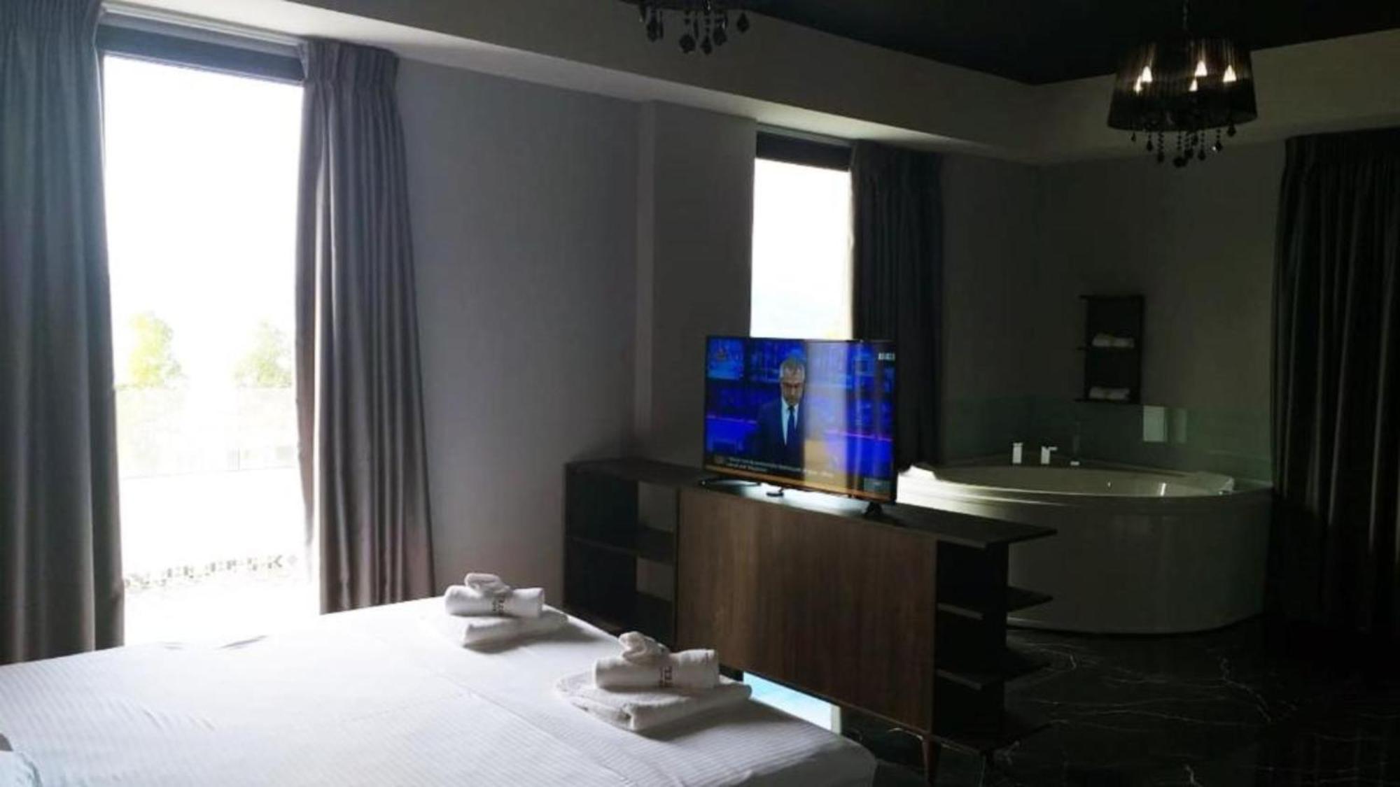 A&G Hotel Radhimë المظهر الخارجي الصورة