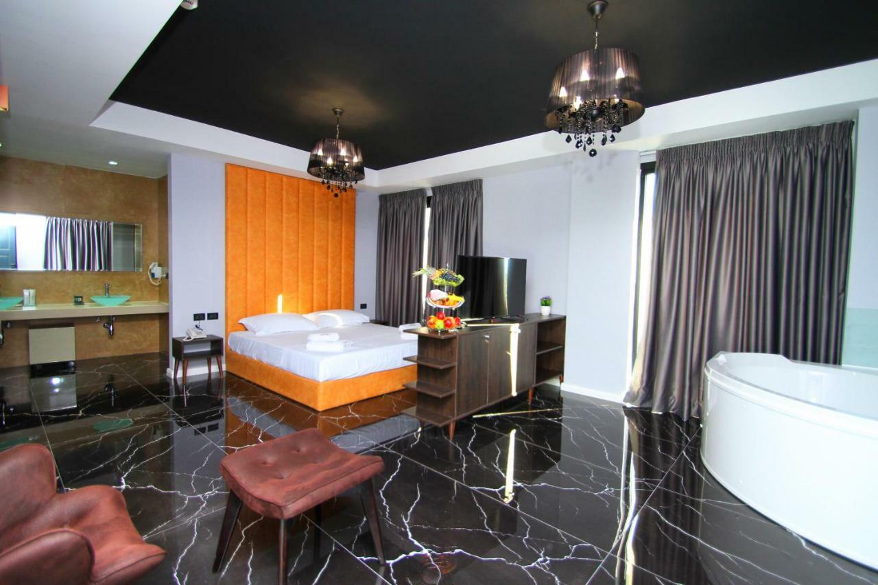 A&G Hotel Radhimë الغرفة الصورة